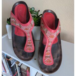 Donald J Pliner, Beaded Coral Corkbed Thong Sandals – Made in Spain – Size 9